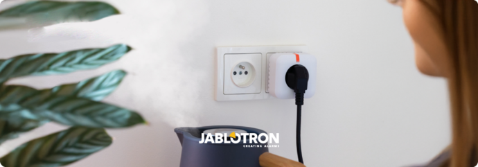 Jablotron:  novas funcionalidades MyCompany, F-Link e novas tomadas inteligentes